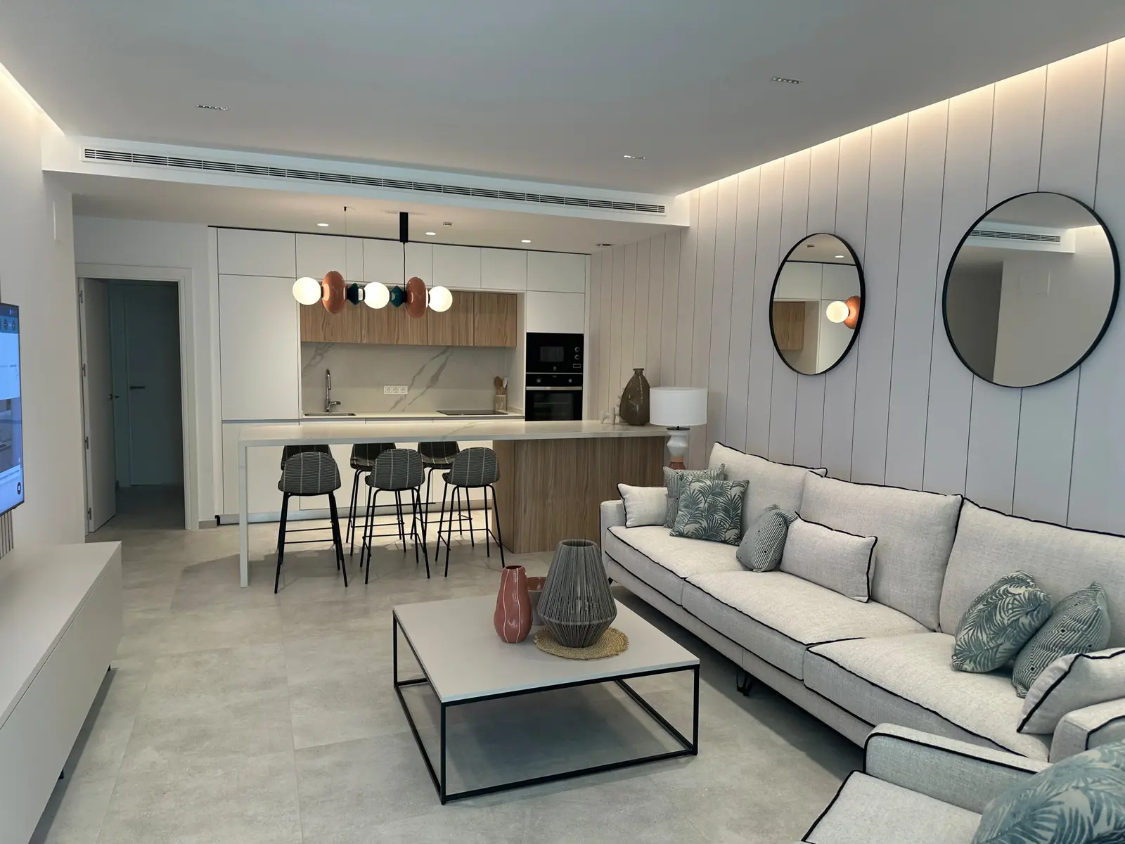 https://estudioedro.com/wp-content/themes/estudio-edro/assets/images/projects/vivienda-en-costa-ballena-2.webp